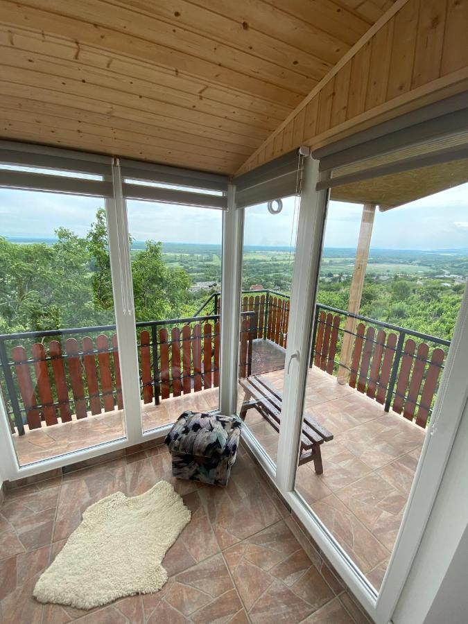 Feher Szolo Vendeghaz Sátoraljaújhely Exterior foto